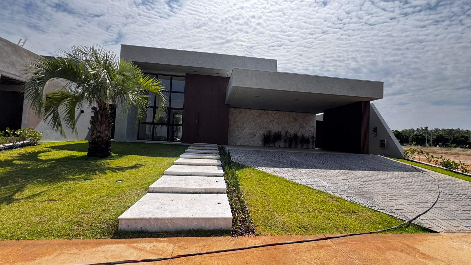 CASA À VENDA | CONDOMINIO