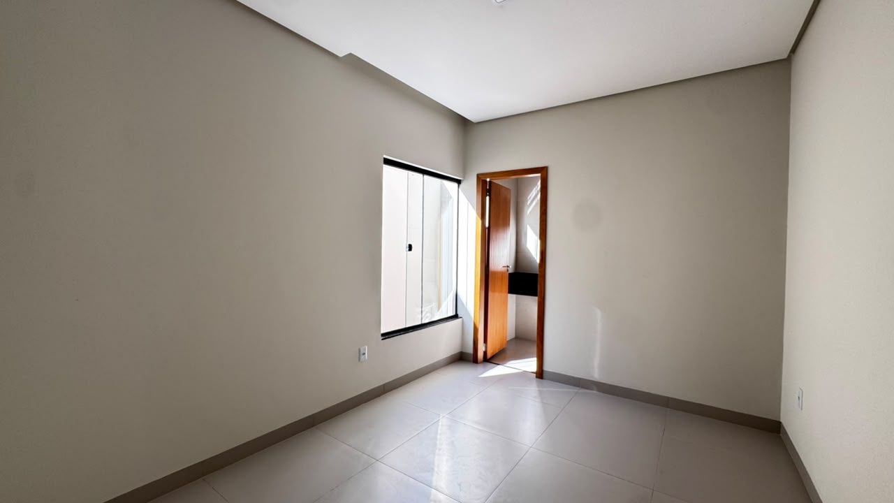 2e9ead63-93ba-468c-8aa1-f6359c69daf6.jpg