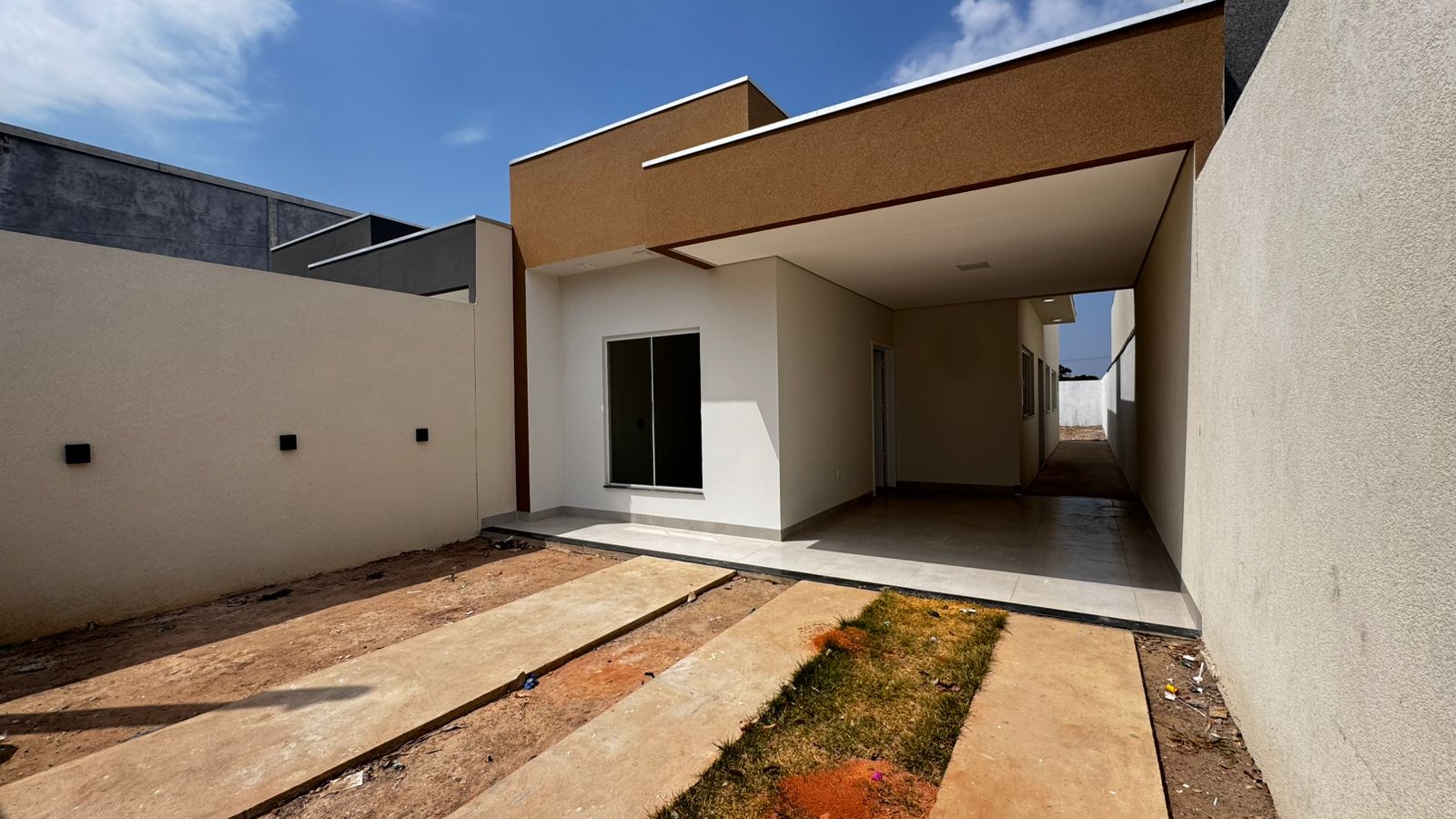 CASA À VENDA | TROPICAL VILLE