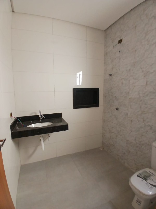 CASA À VENDA NO BAIRRO CIDADE UNIVERSITÁRIA II - Imagem 8