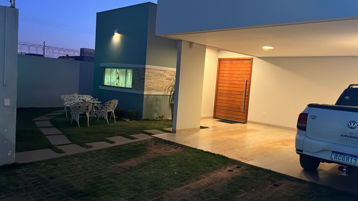 CASA Á VENDA NO BAIRRO JARDIM PARAISO