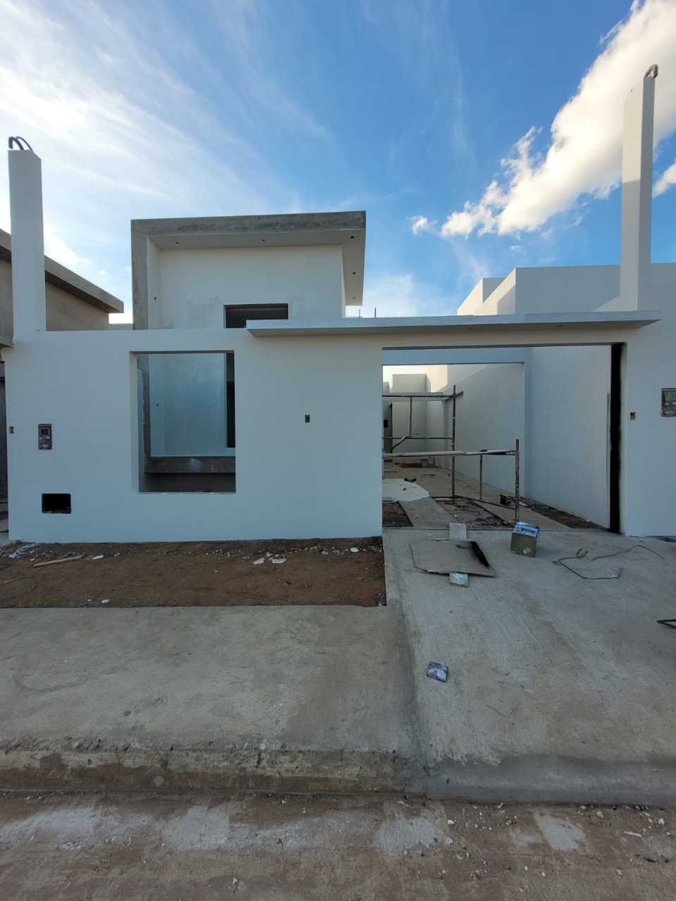 IMOVÉL A VENDA NO FLORAIS LEA