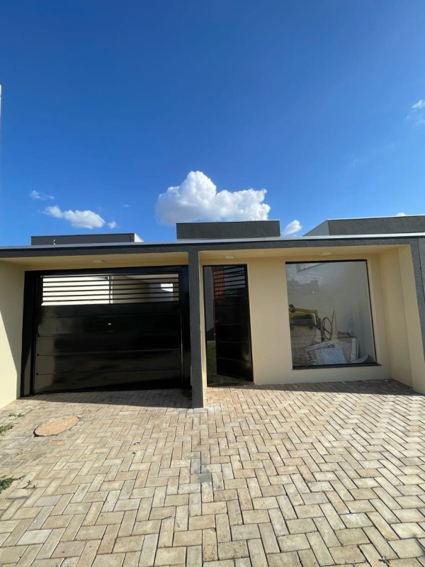 CASA Á VENDA NO BAIRRO NOVO PARAÍSO